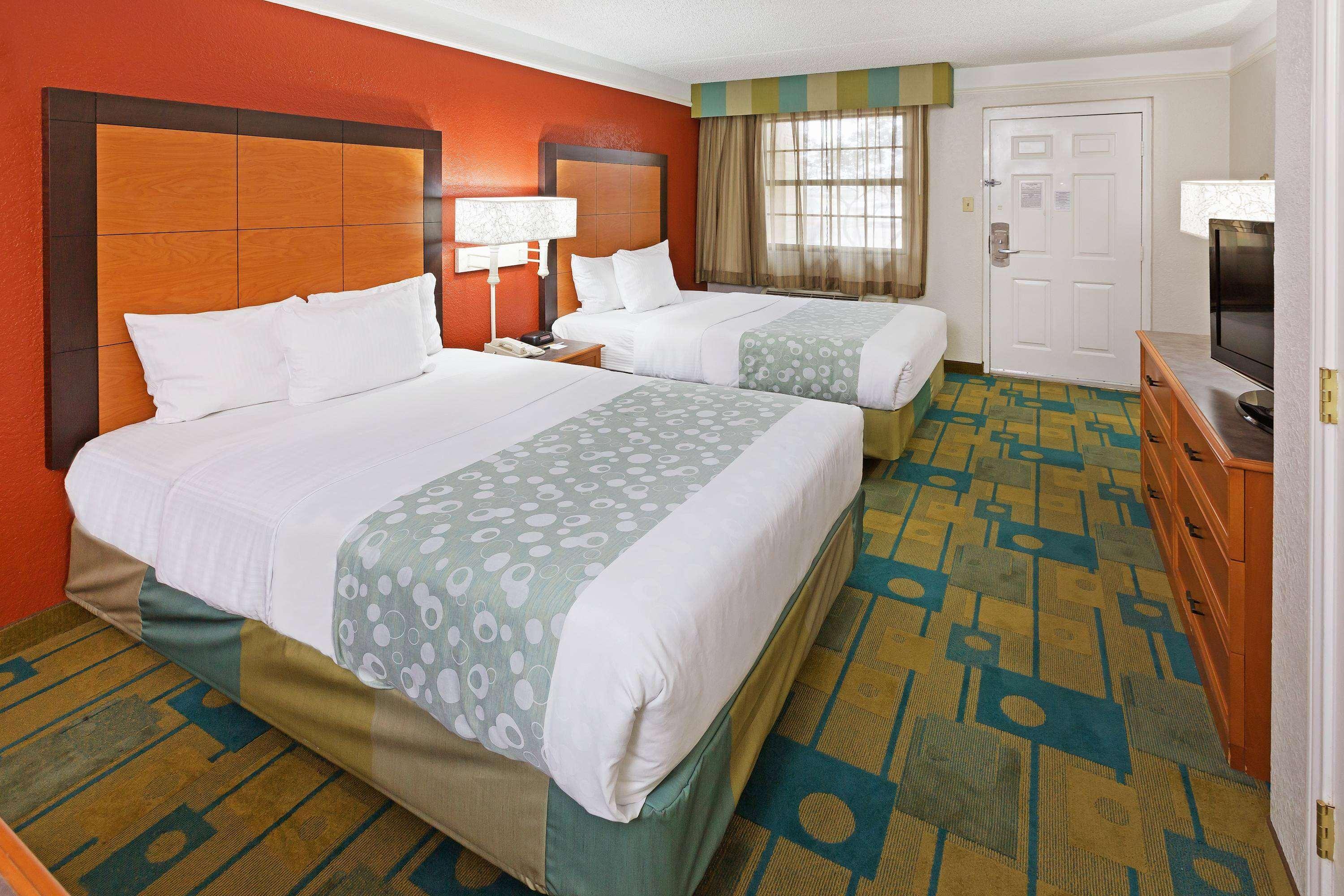 La Quinta Inn By Wyndham ויקטוריה מראה חיצוני תמונה