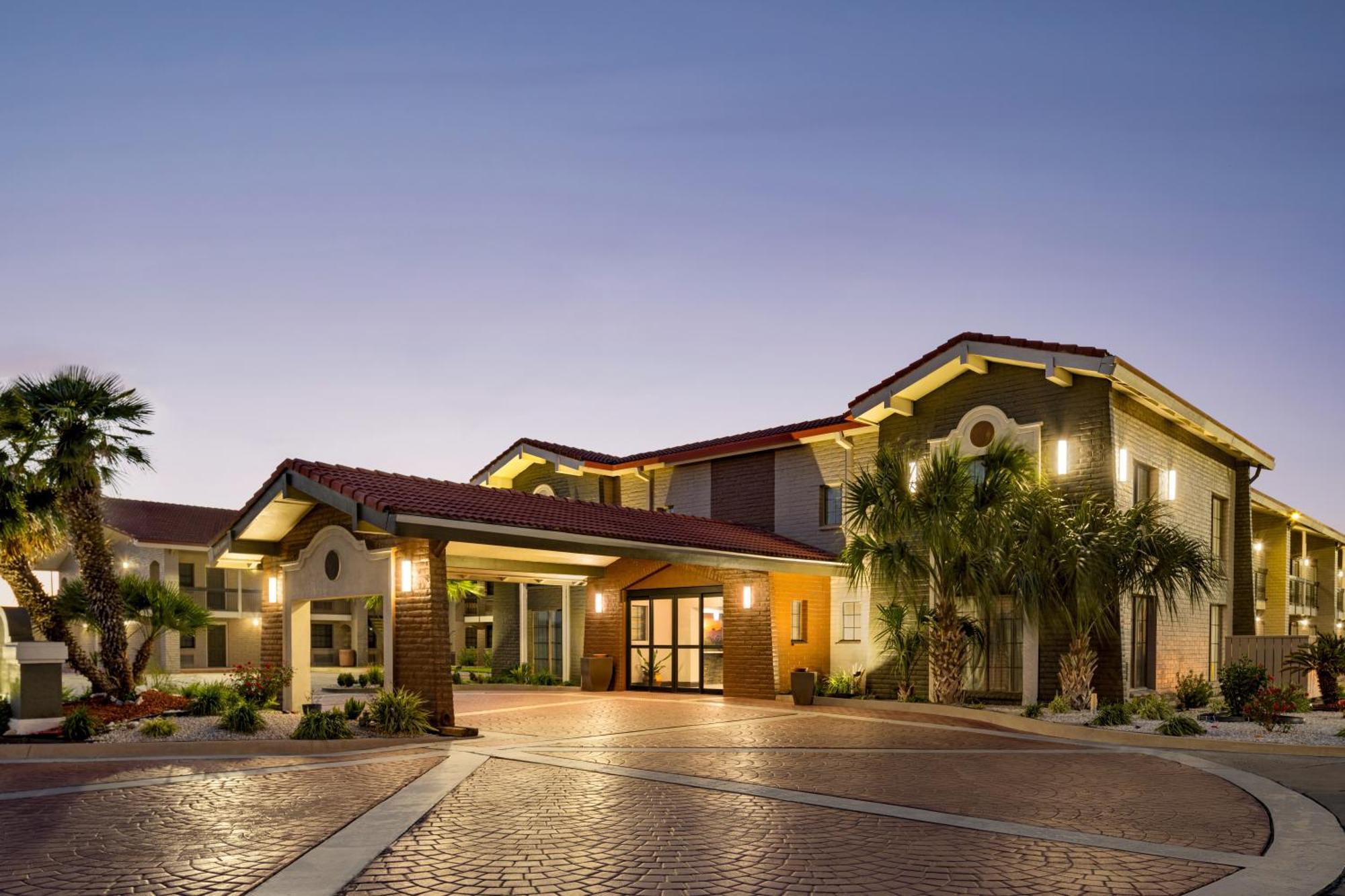 La Quinta Inn By Wyndham ויקטוריה מראה חיצוני תמונה